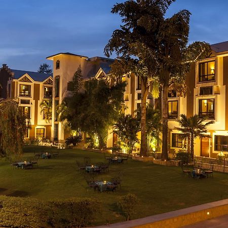 Hotel Hilltone Mount Abu Buitenkant foto