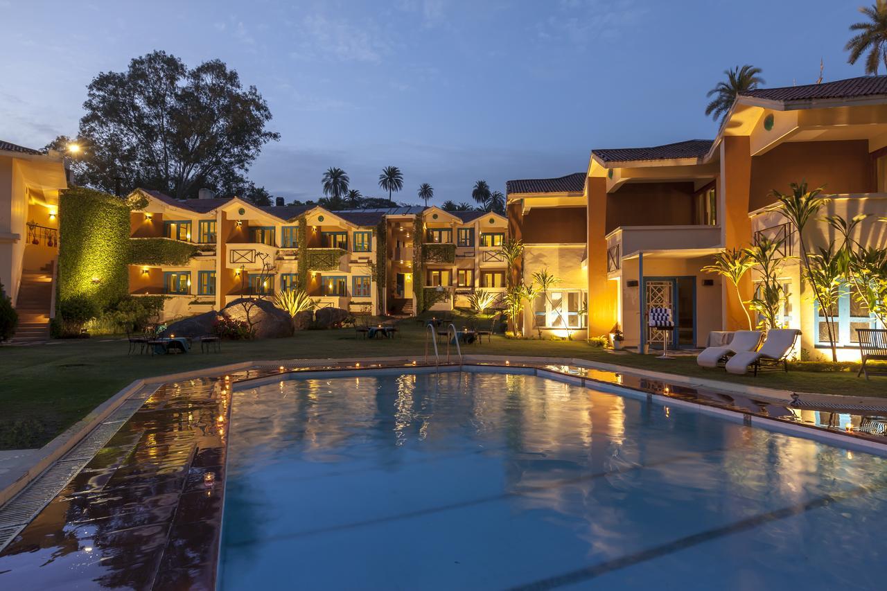 Hotel Hilltone Mount Abu Buitenkant foto